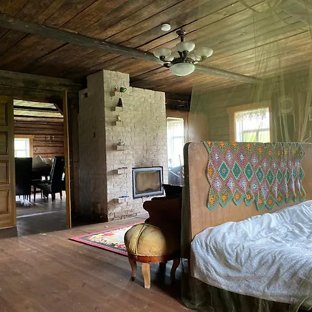 Ethnographic House Laipas 招待所 *
